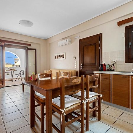 Spetses Center Comfy Apartment מראה חיצוני תמונה