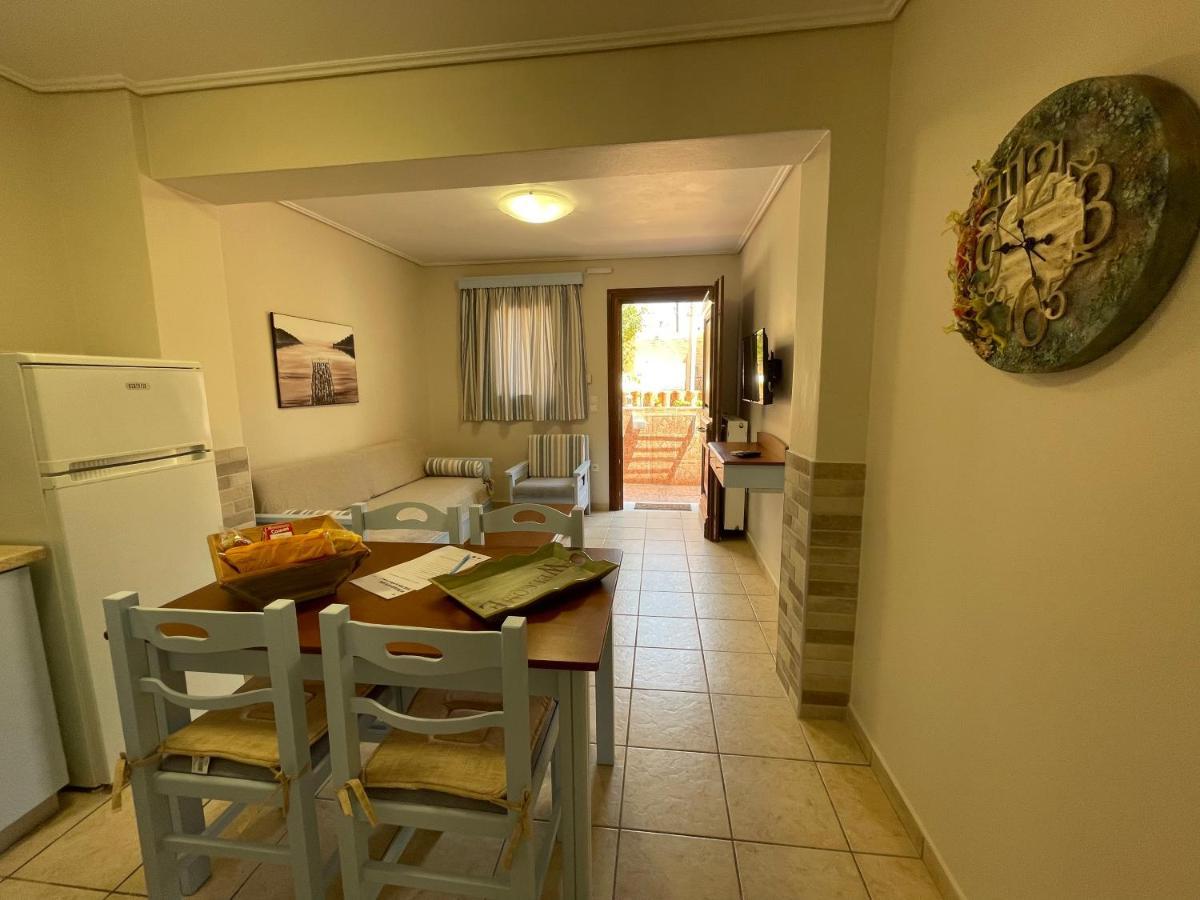 Spetses Center Comfy Apartment מראה חיצוני תמונה