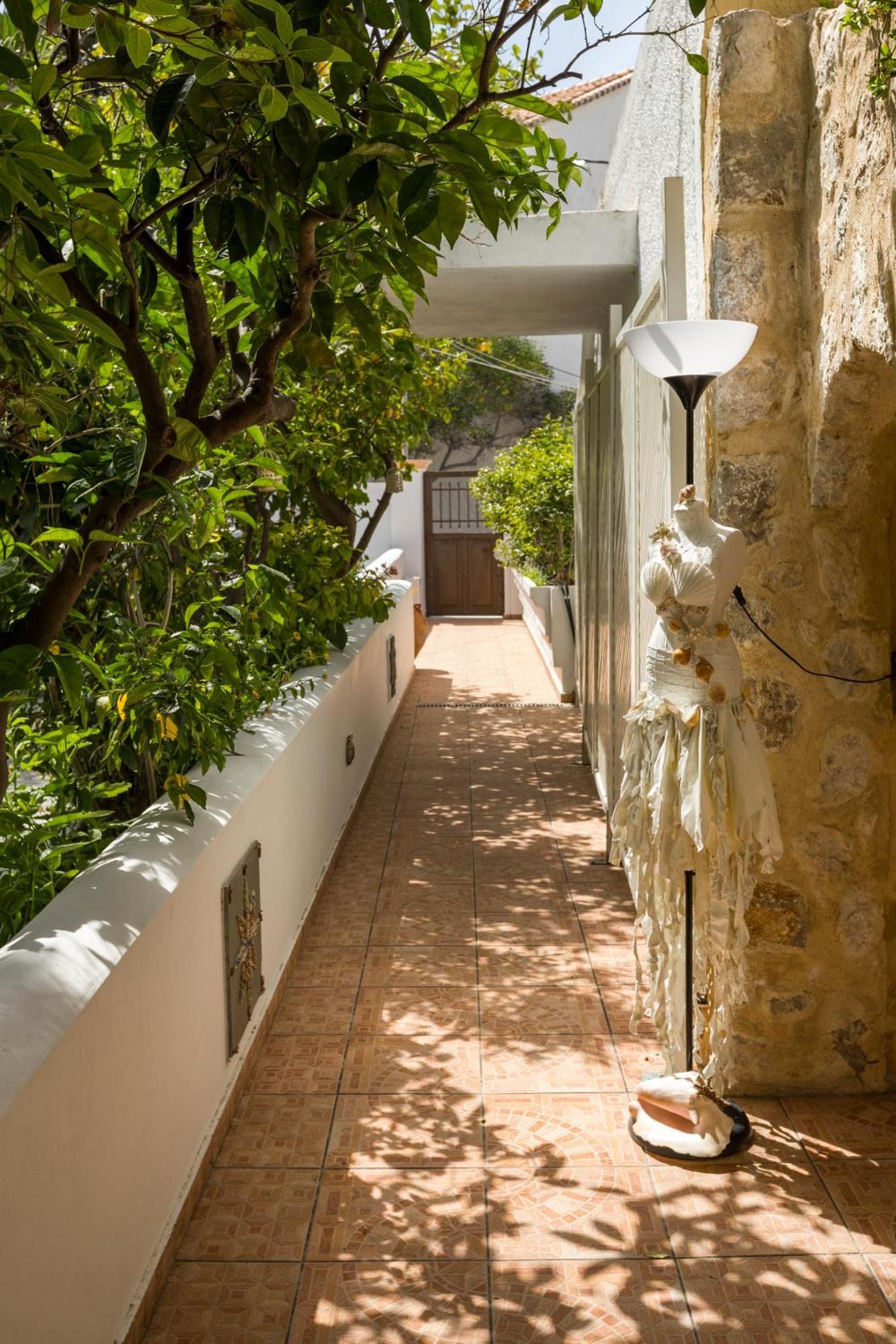 Spetses Center Comfy Apartment מראה חיצוני תמונה